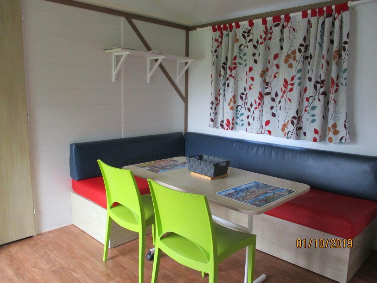 Les Mobile Home De Kerroyal Garlan Exterior photo