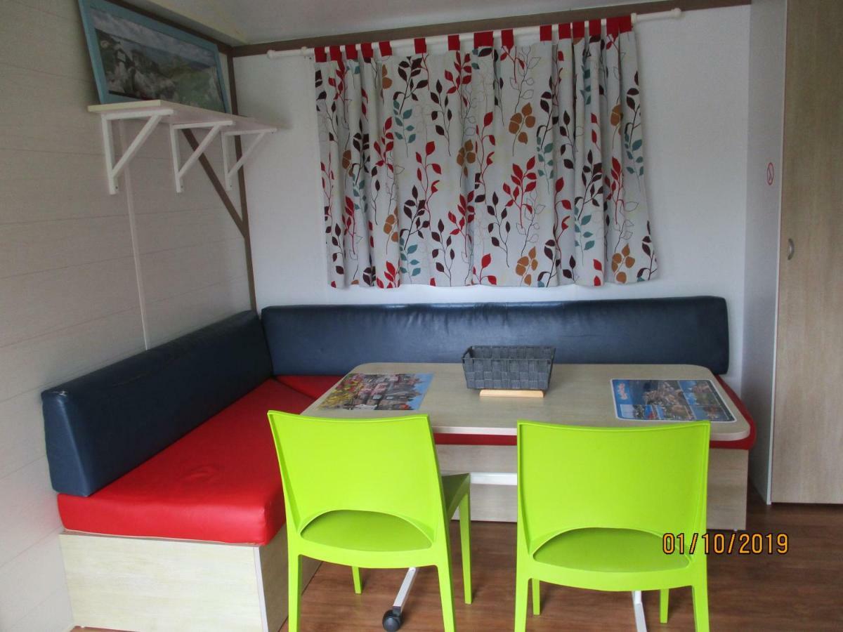 Les Mobile Home De Kerroyal Garlan Exterior photo